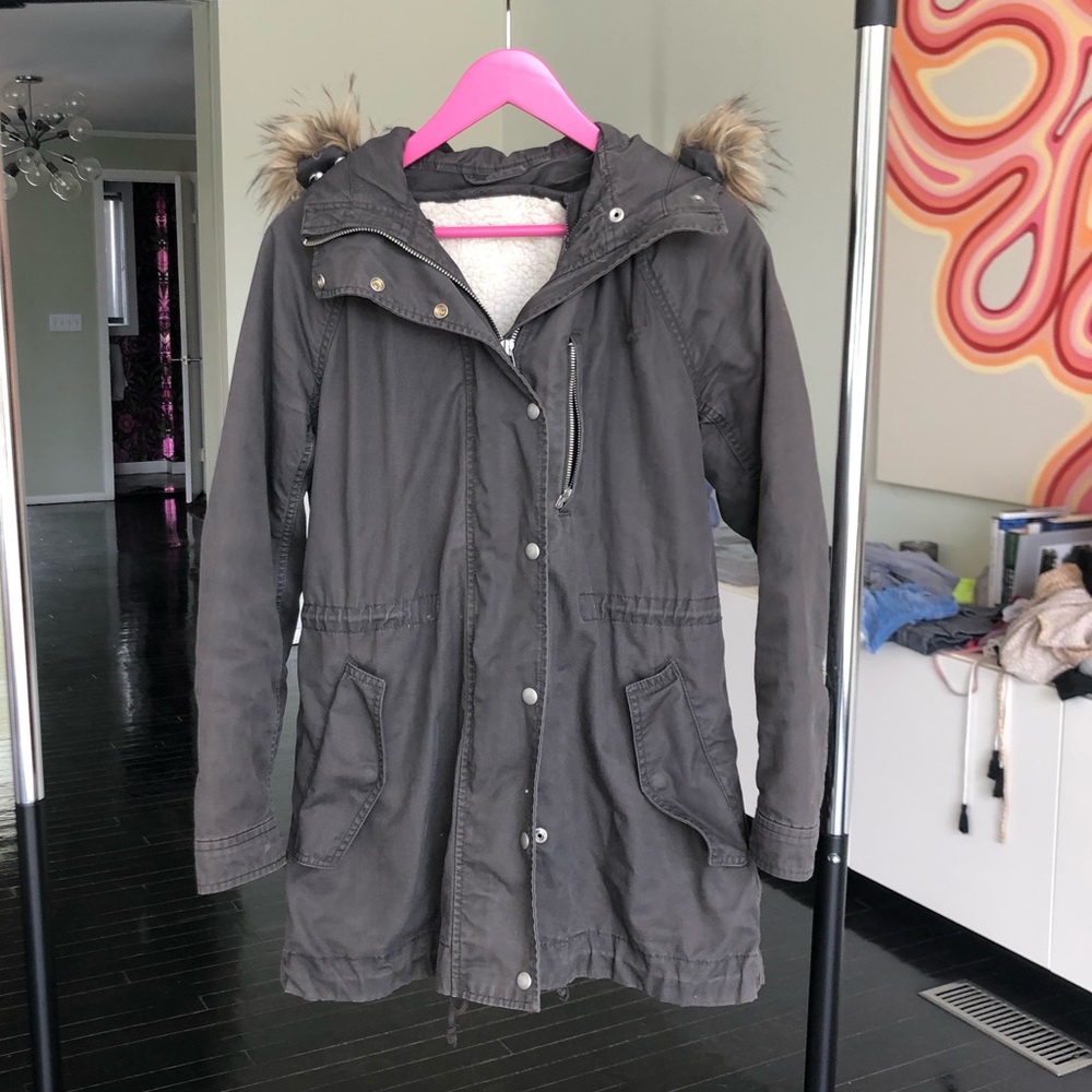 ✨TRENDY✨ Grey jacket from Gap